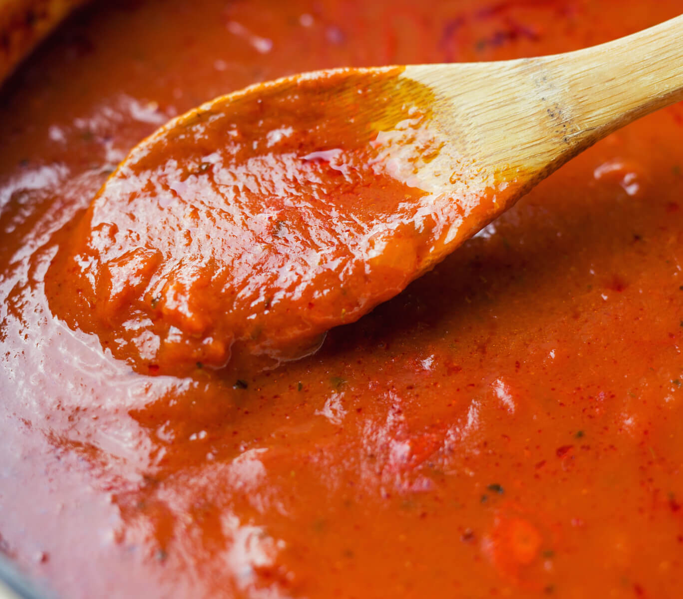 Red Tomato Blended Pasta Sauce In Serving Spoon